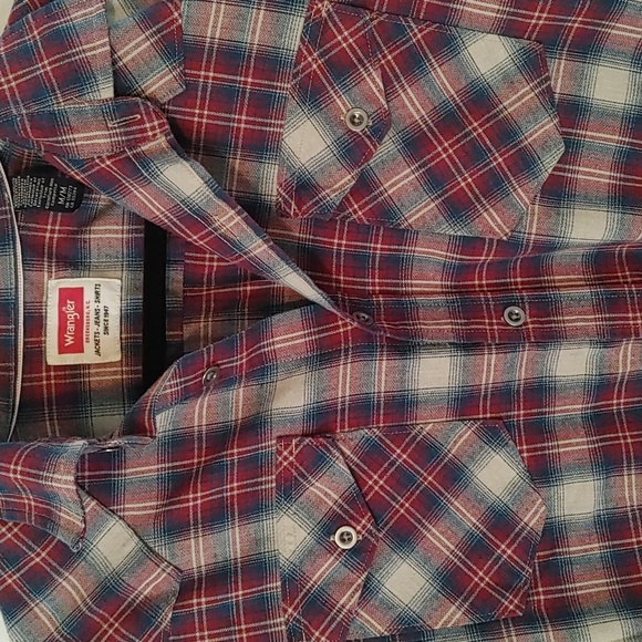 Wrangler Men's Medium Long Sleeve Flannel Button Down Like New - Picture 4 of 8